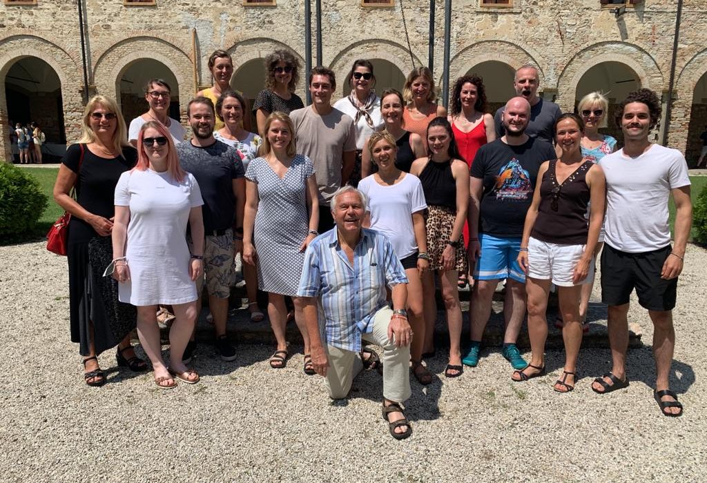 00e14650-cfe8-4ae2-b05f-40510a5e8996